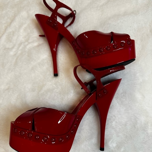 Miu Miu Glossy Red Heeled Sandals brand new - Picture 3 of 5